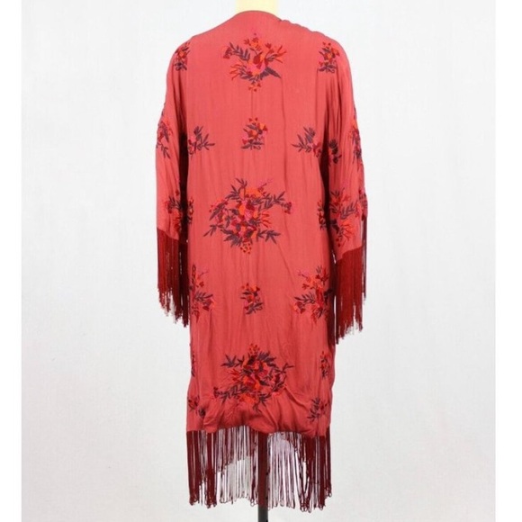 Free People Keepsakes Red Floral Embroidered Fringe Kimono/Robe Jacket Size XS/S - Picture 8 of 15